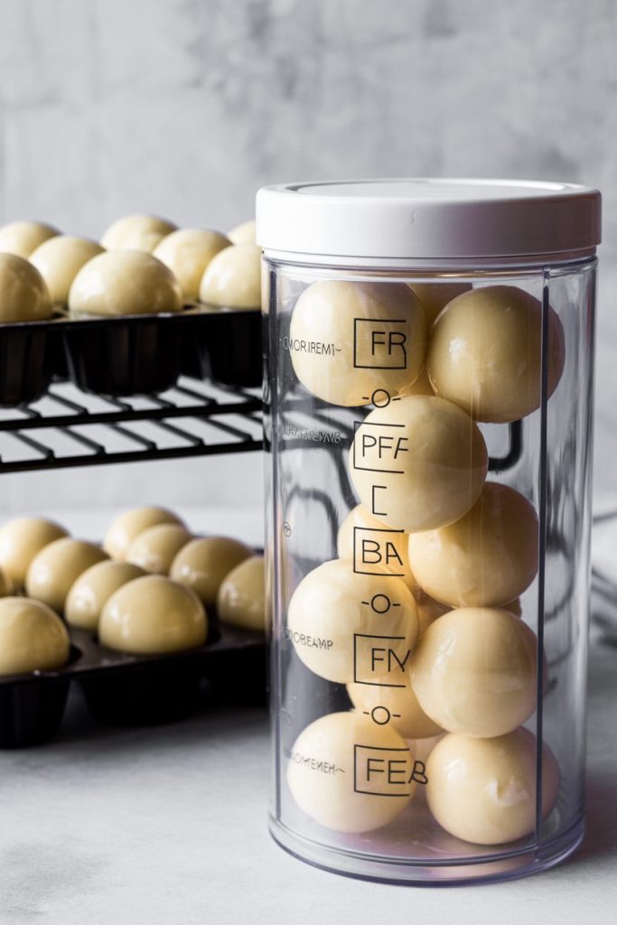 Coconut Cream Fat Bombs