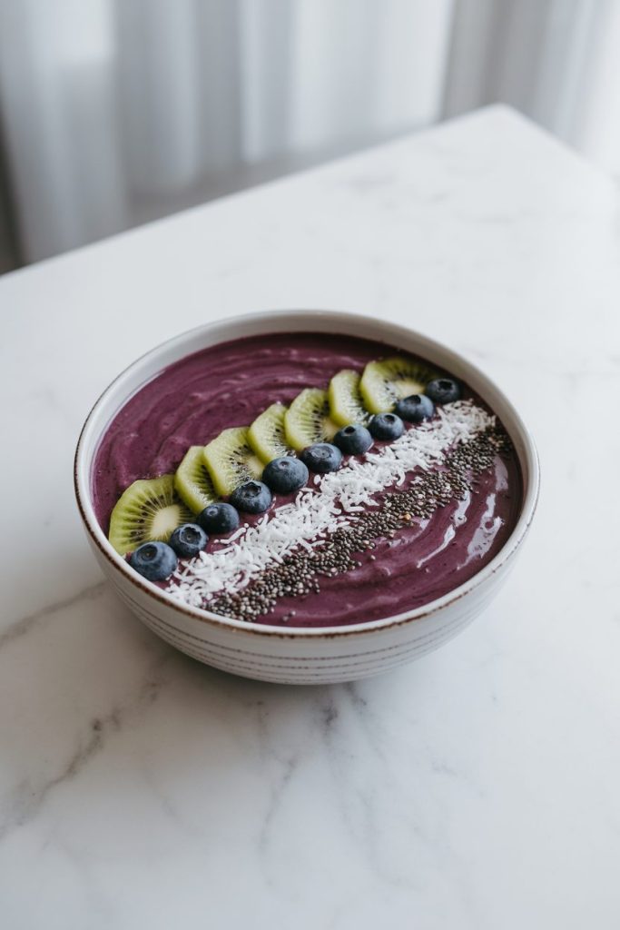 Low-Carb Smoothie Bowl 6 Low Carb Smoothie Bowl 4