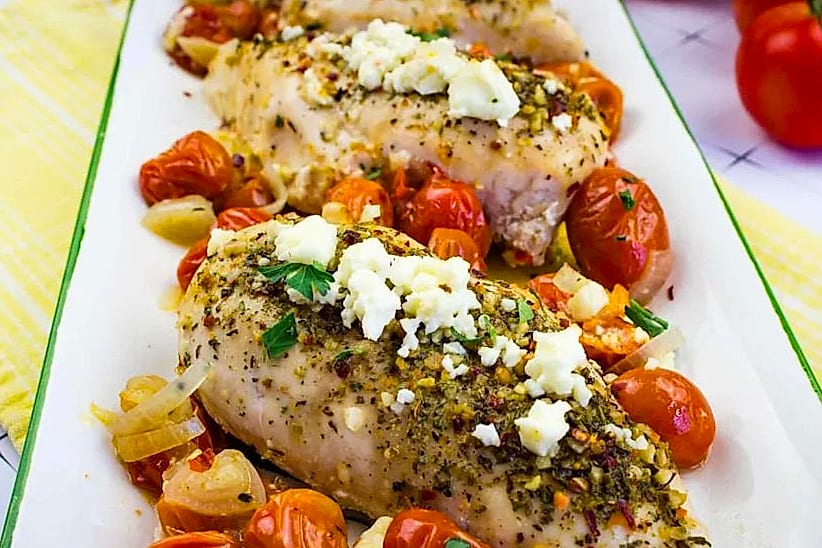 Mediterranean Baked Chicken Thighs 7 featured 10042