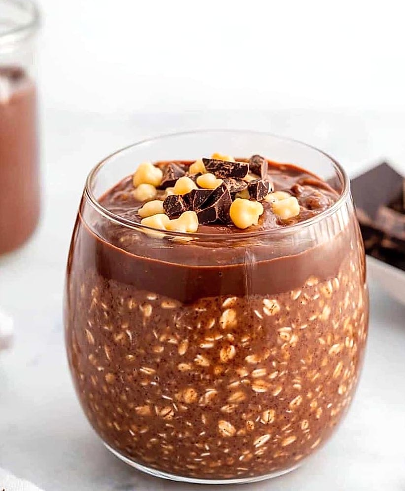 High Protein Chocolate Overnight Oats 7 featured 10457