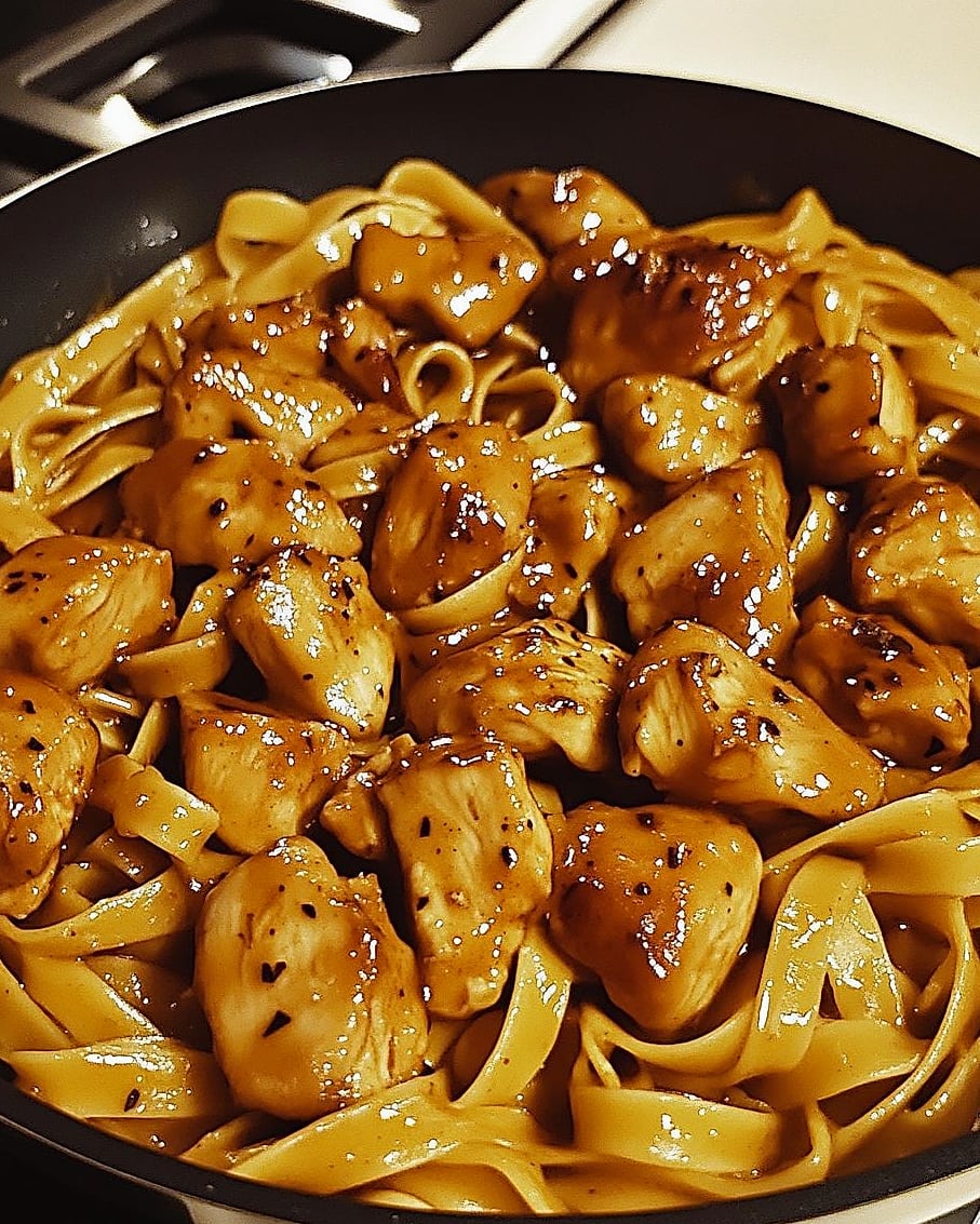 One Pan Zesty Honey Garlic Chicken Fettuccine
