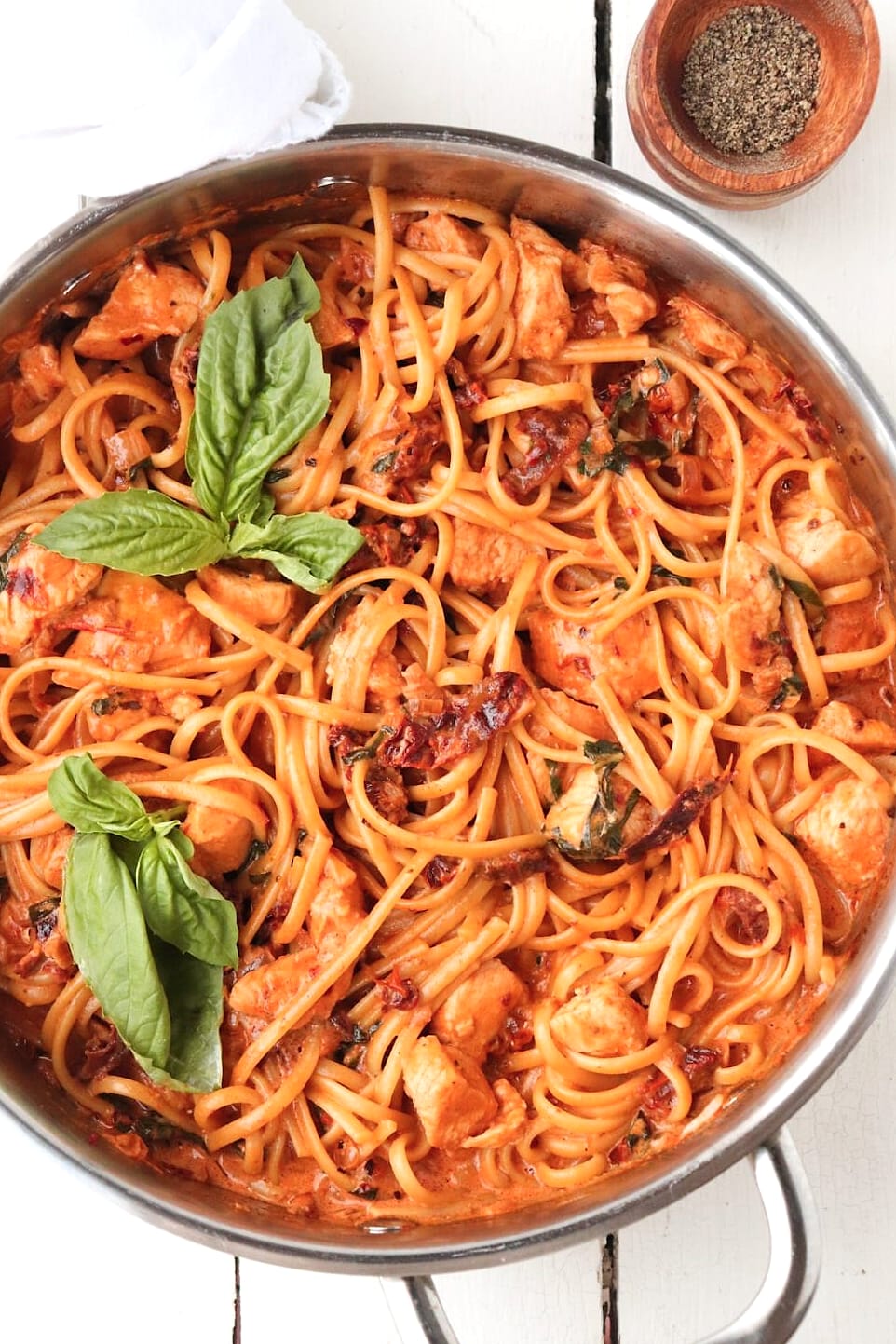 One Pan Spicy Garlic Butter BBQ Ranch Chicken Pasta 11 Storage and Reheating